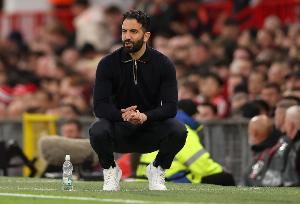 TA：亚马逊出价1000万镑拍球队纪录片，因阿莫林拒绝曼联决定放弃