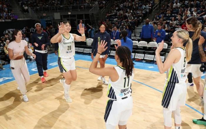 开云体育-关注杨瀚森，也别忘了隔壁的李月汝