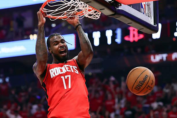 火箭球迷无须担心，锋线新星很快就会得到一份提前续约合同？