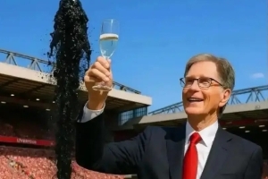 开云体育官网-趣图：伊萨克→利物浦，英超大结局！安东尼→贝蒂斯，欧洲大结局