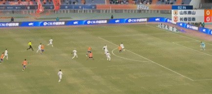 【中超】克雷桑闪击贾德松头球 泰山4比2亚泰开门红