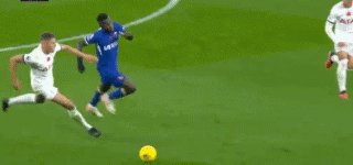 【英超】热刺2人染红，杰克逊戴帽，切尔西4比1大胜