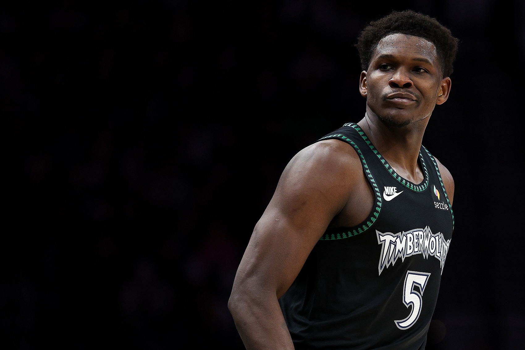 开云-解说：大人时代变了 爱德华兹今年没进首发真可惜 东部还挺合理的