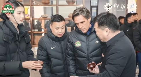 仰韶酒业董事长：期待让全世界通过足球这扇窗看到昂扬的河南