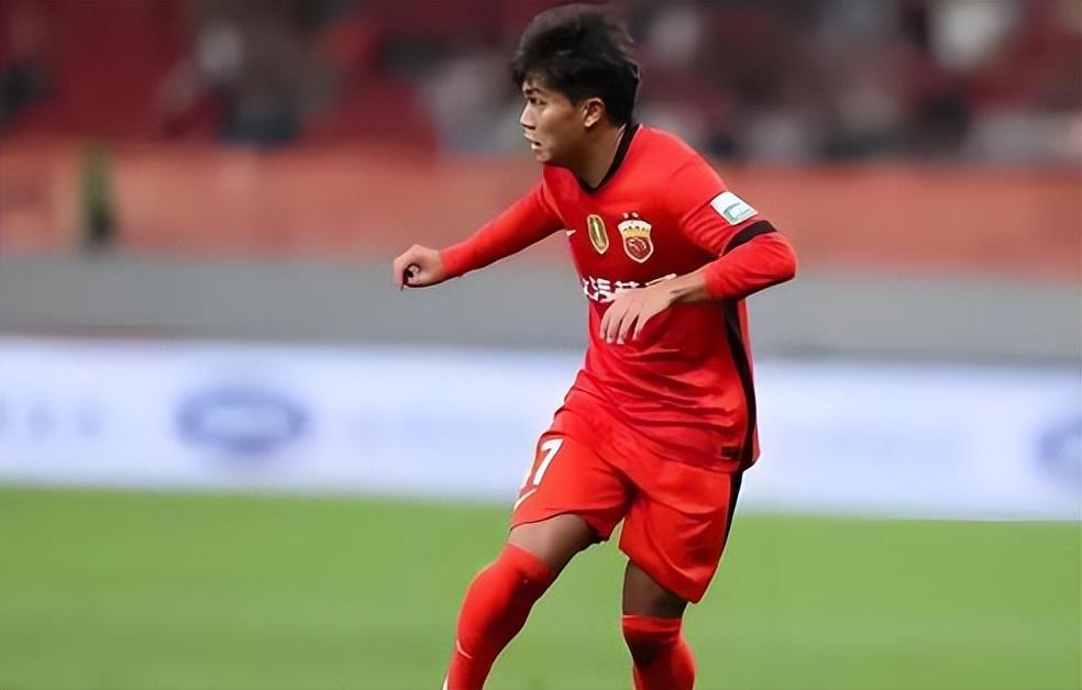 开云体育官网-穆斯卡特没看错人！连续两个赛季重点培养的上港新星，如今爆发