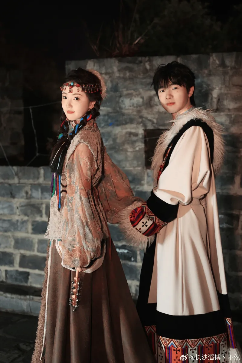 开云体育-不然社交媒体官宣恋情：总有些惊奇的际遇